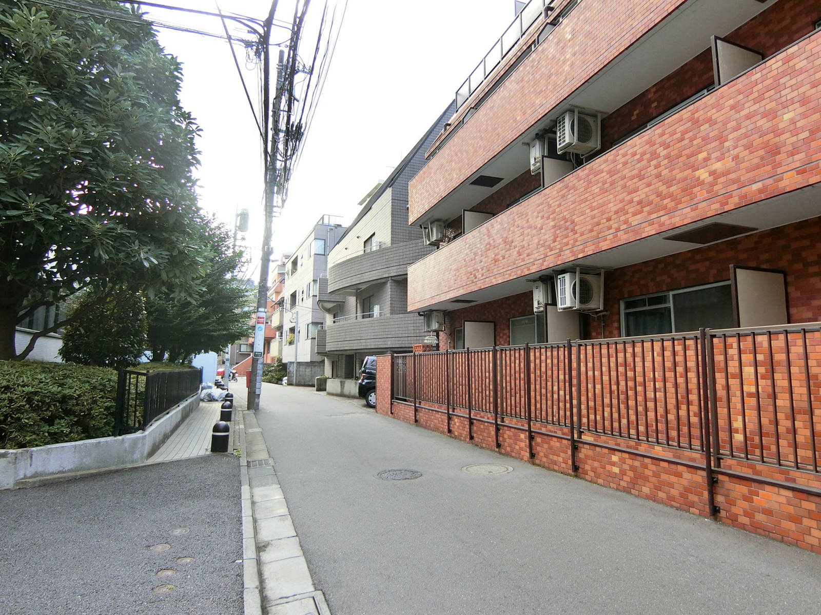 ヴィレッジイーストの近くの通り