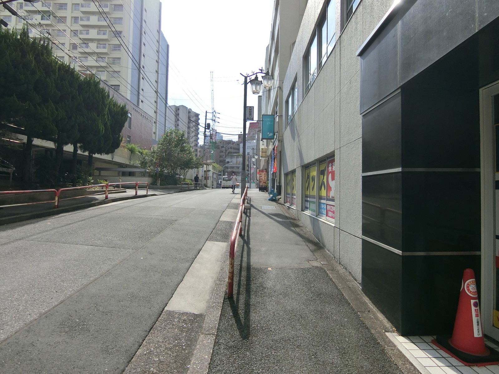 大塚中央ビル前面の通り