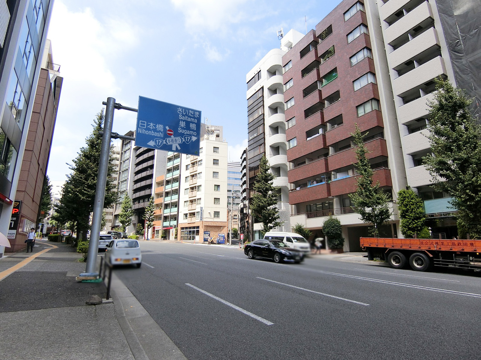 近くの蔵前橋通り