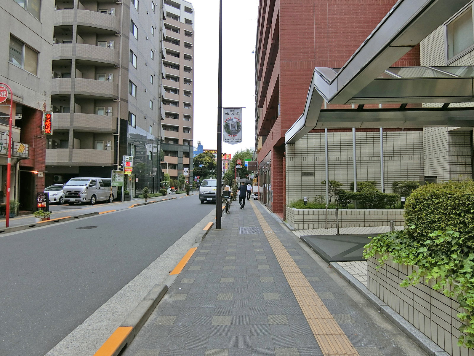 池袋ISPタマビル前面の通り