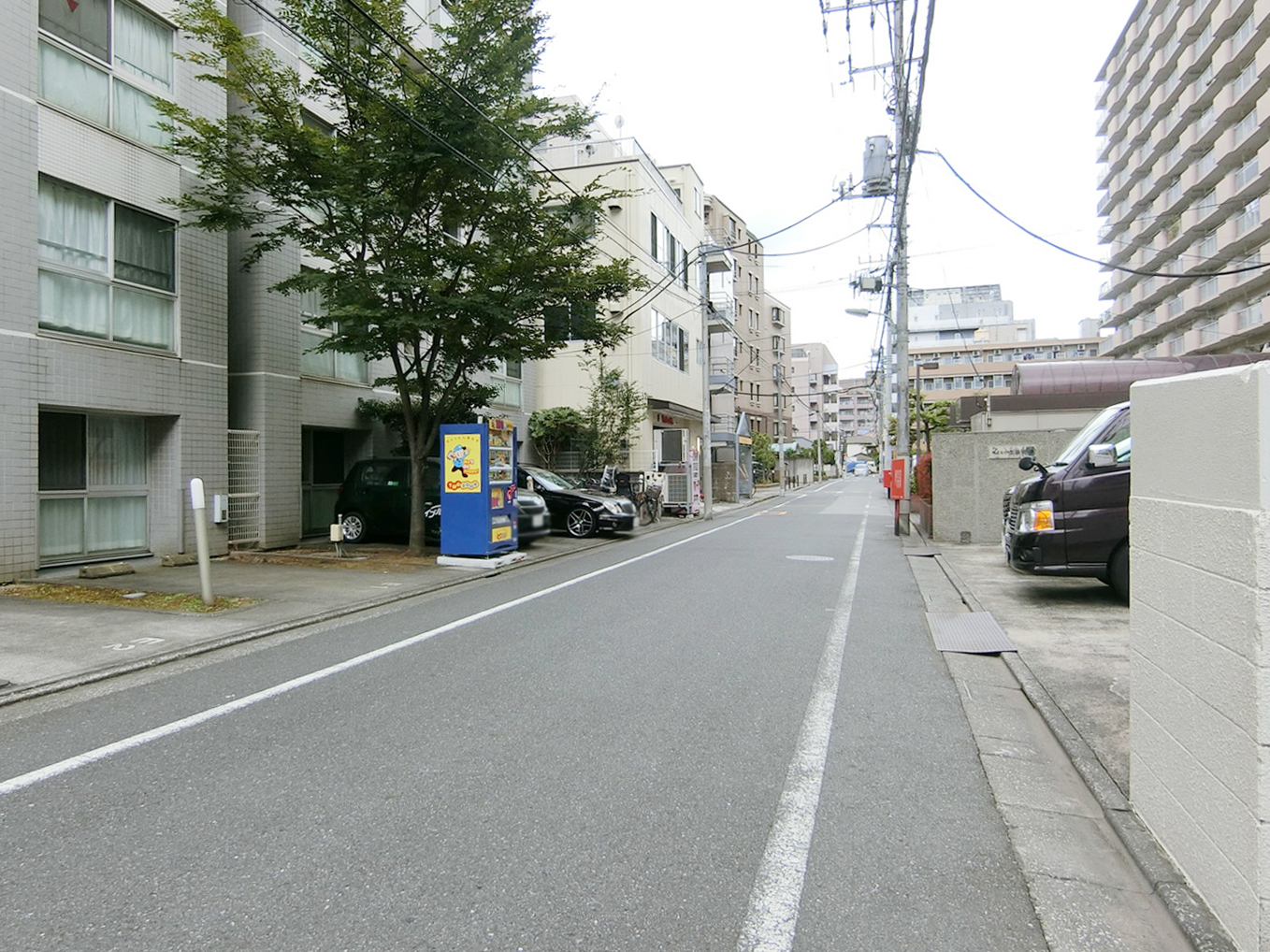 ニューライフ千代田前面の通り