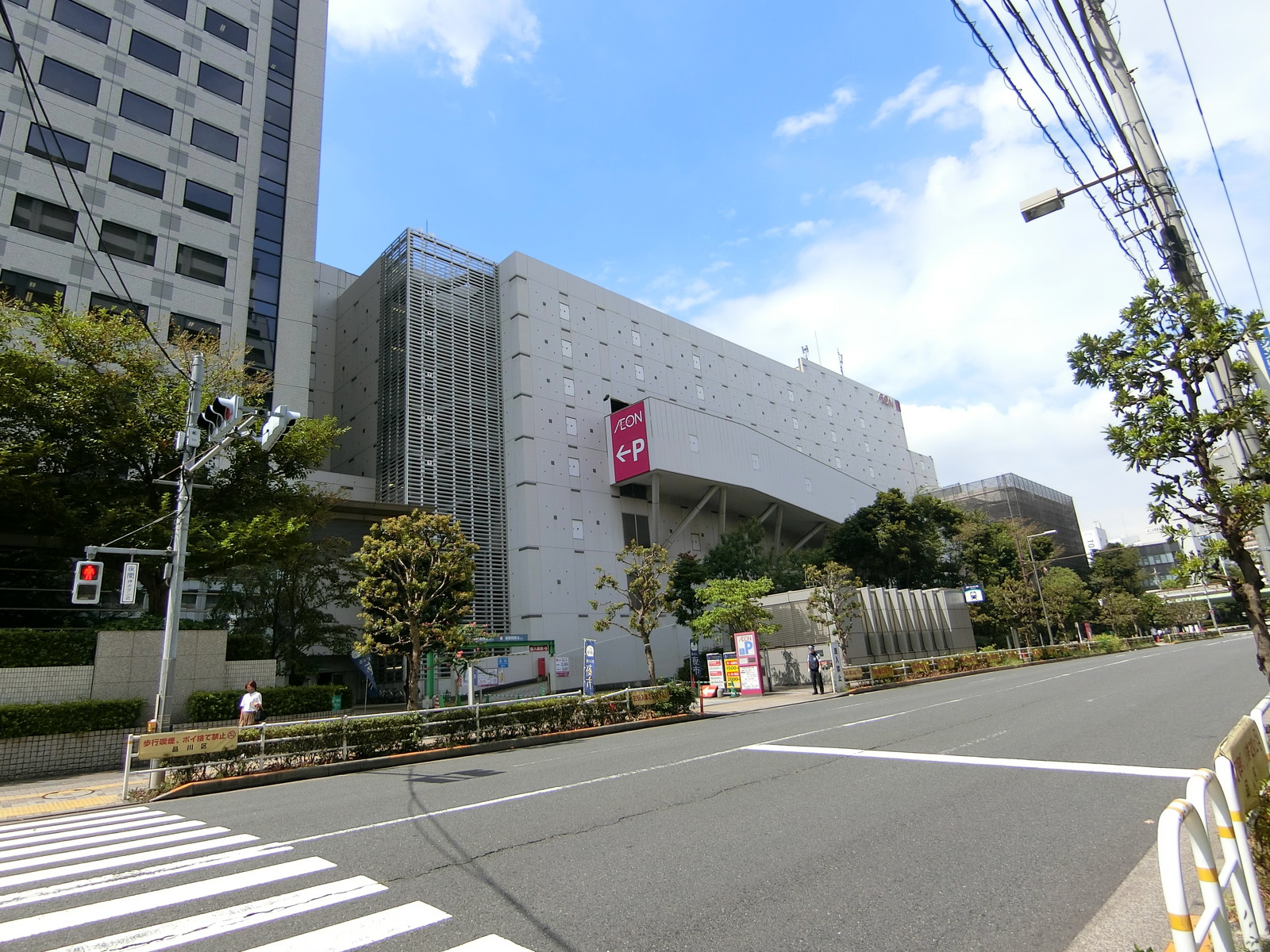 アイトーBrilliaタワー品川シーサイドビル前面の通り