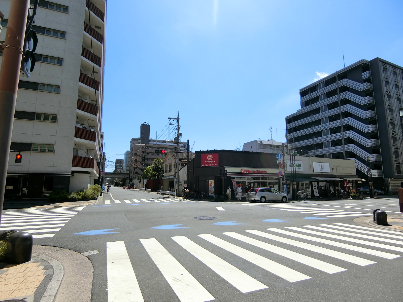 竹内ビル前面の通り