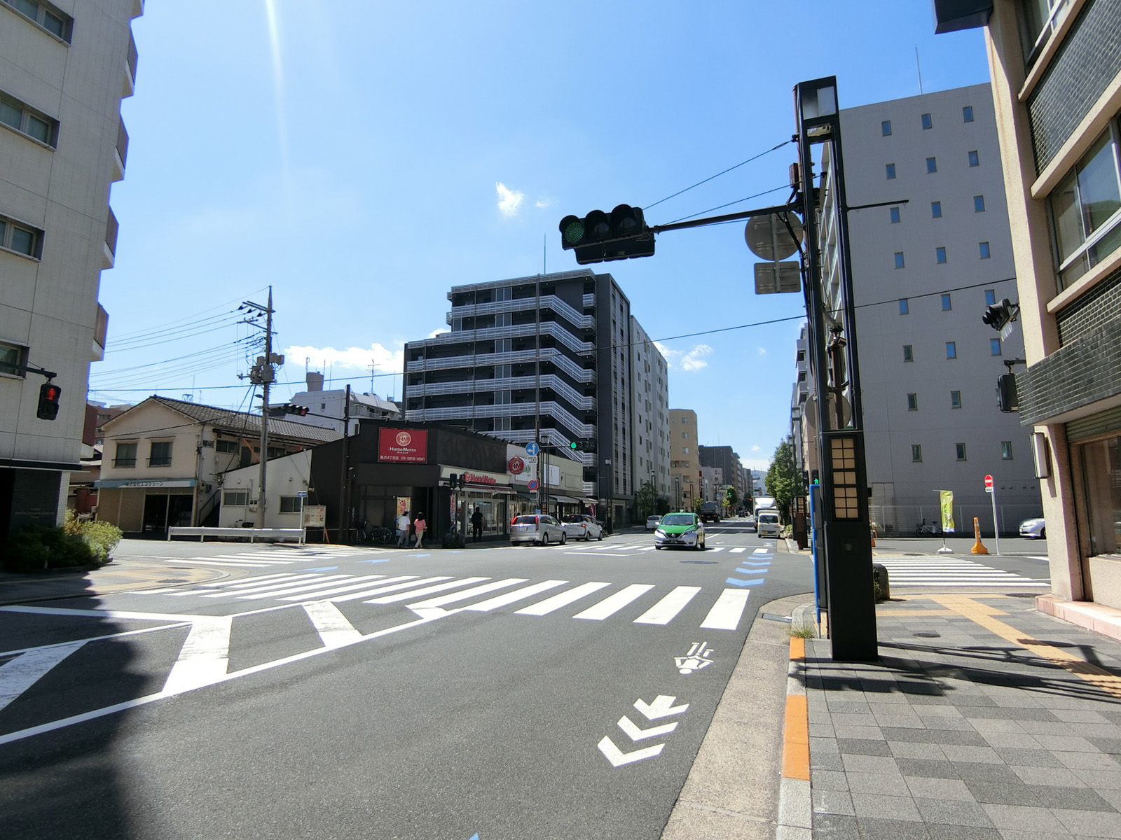 I.T.Oビル前面の通り