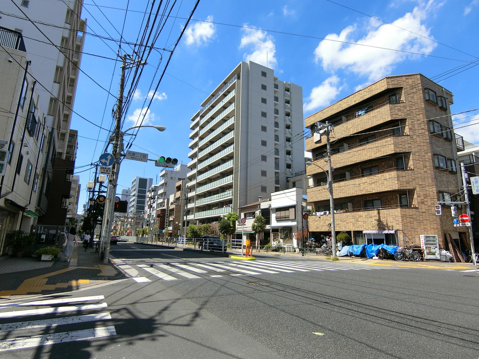 近くの蔵前橋通り