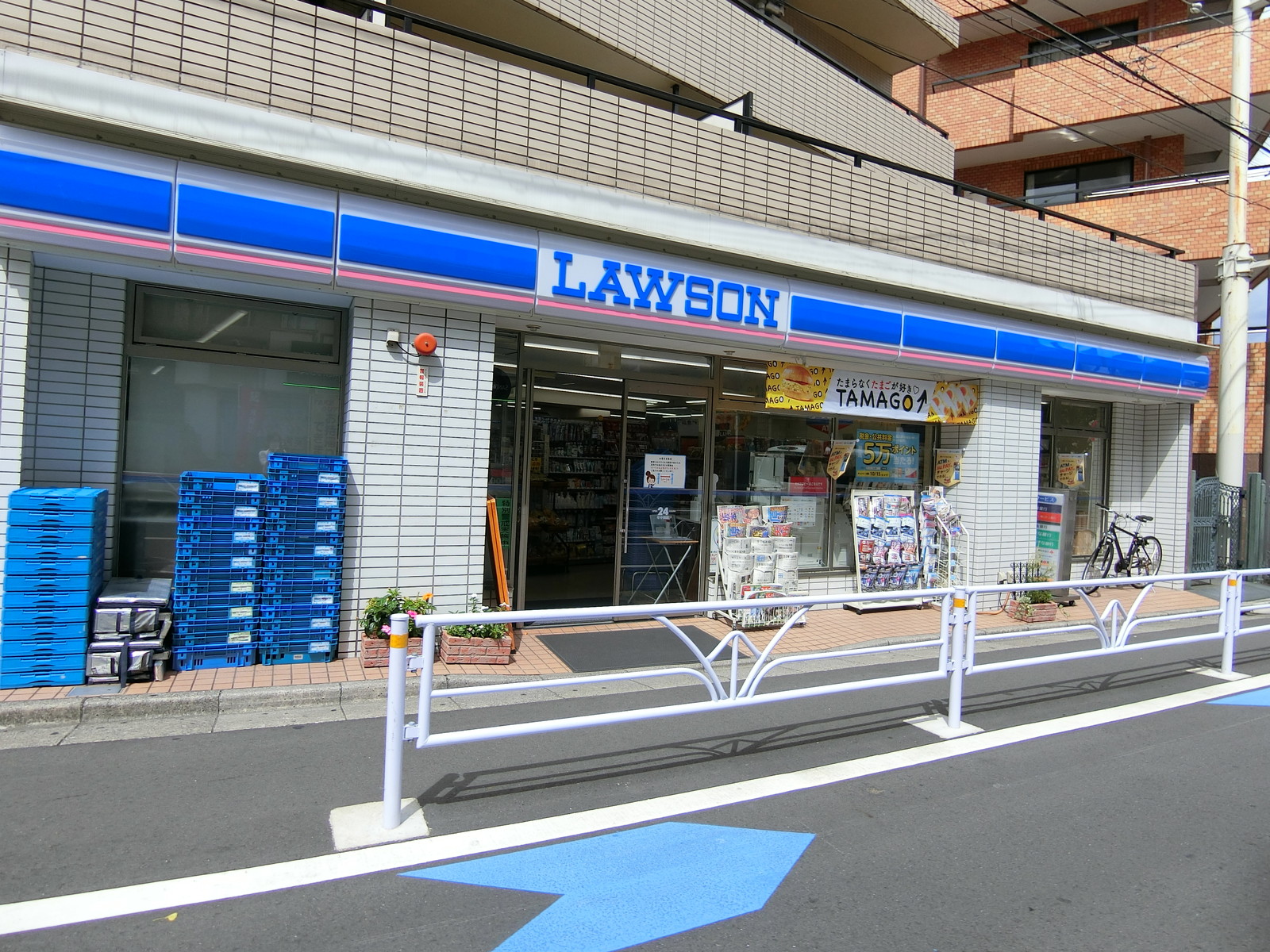 至近のローソン 千駄ヶ谷1丁目店