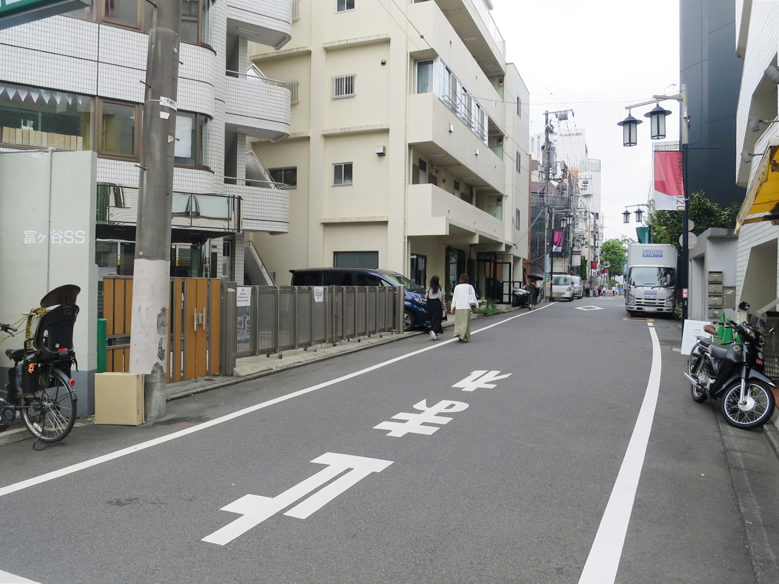TAMURAビル前面の通り
