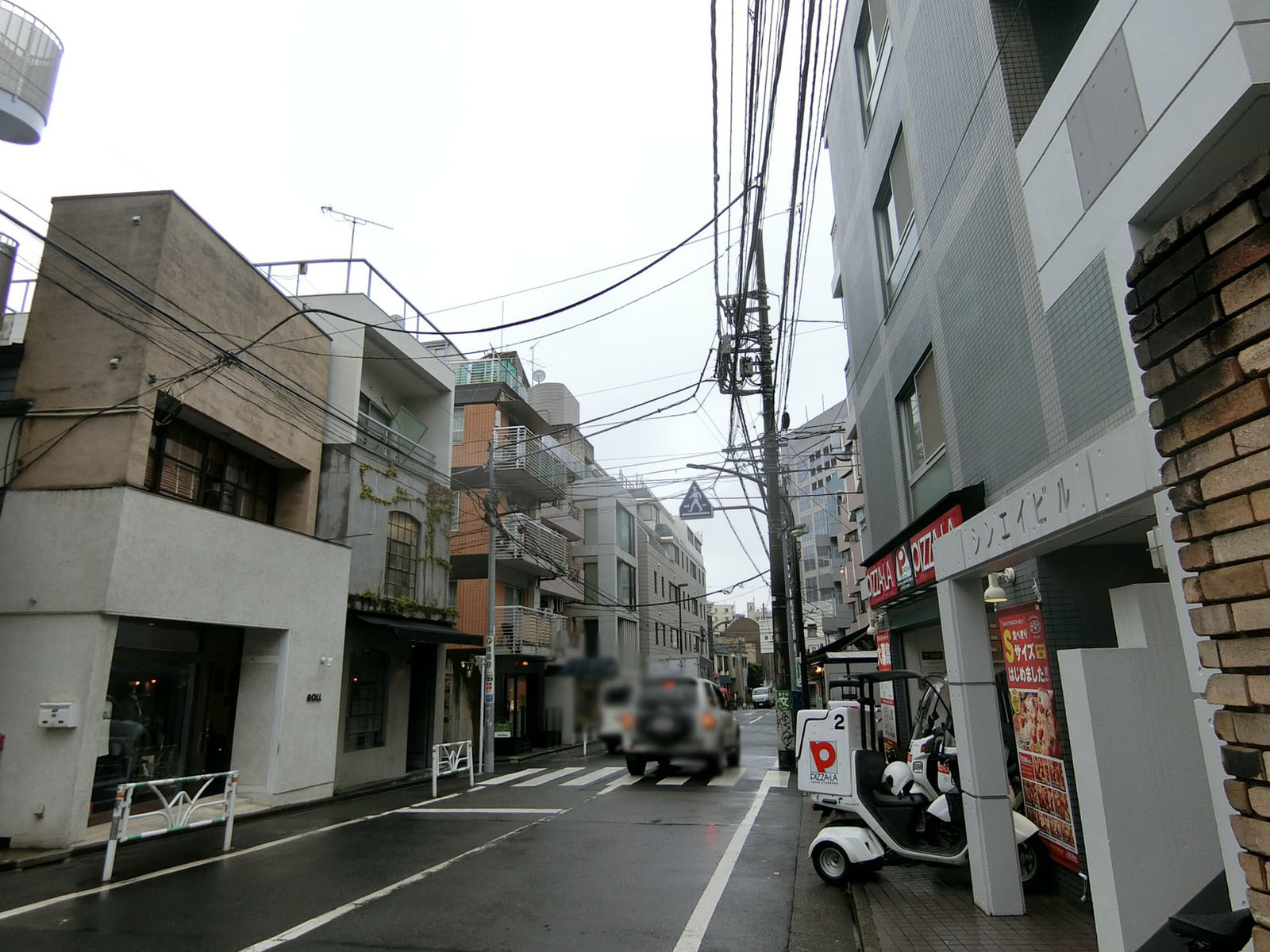 周辺は落ち着いた雰囲気のエリア