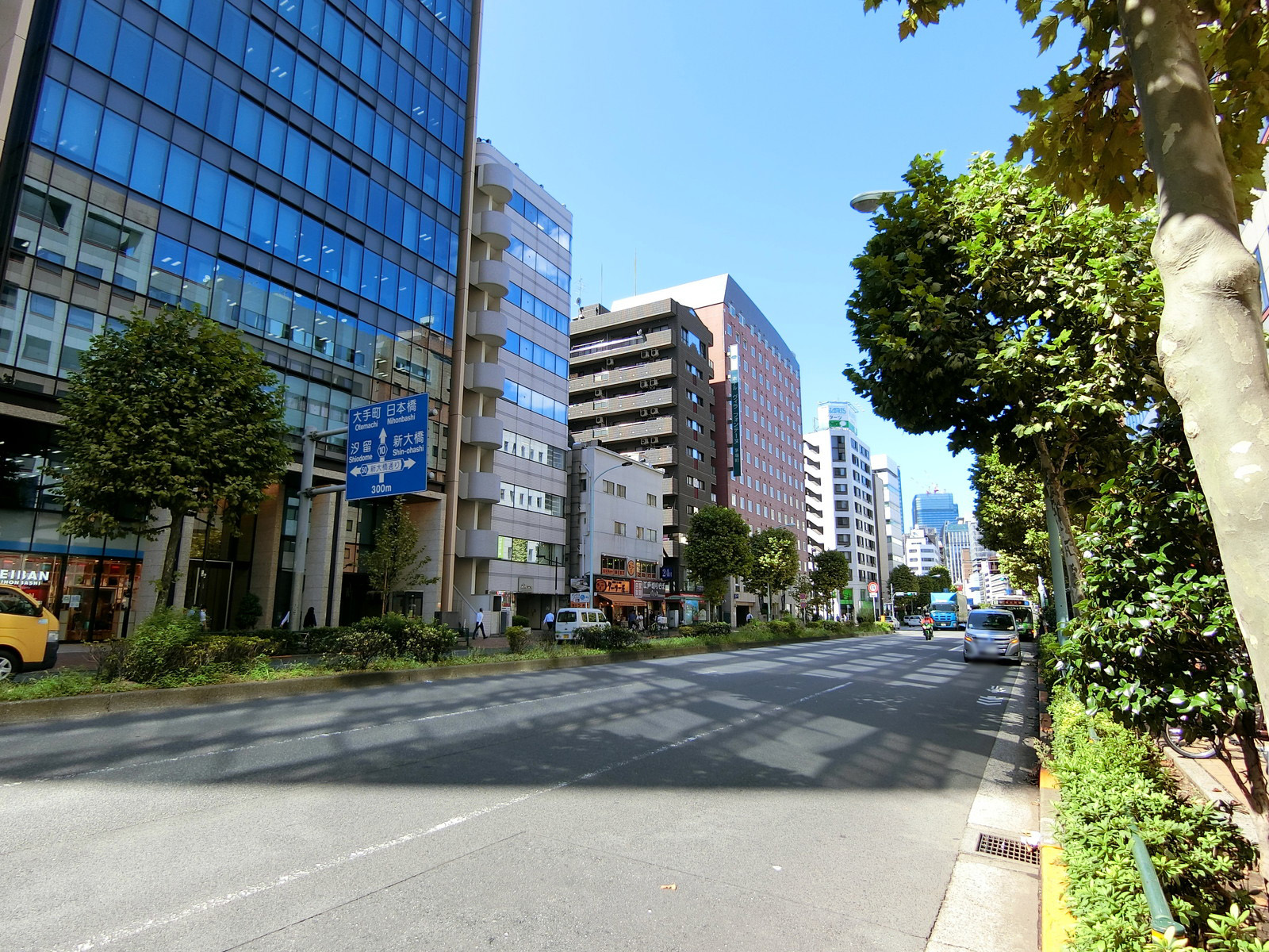 近くの永代通り