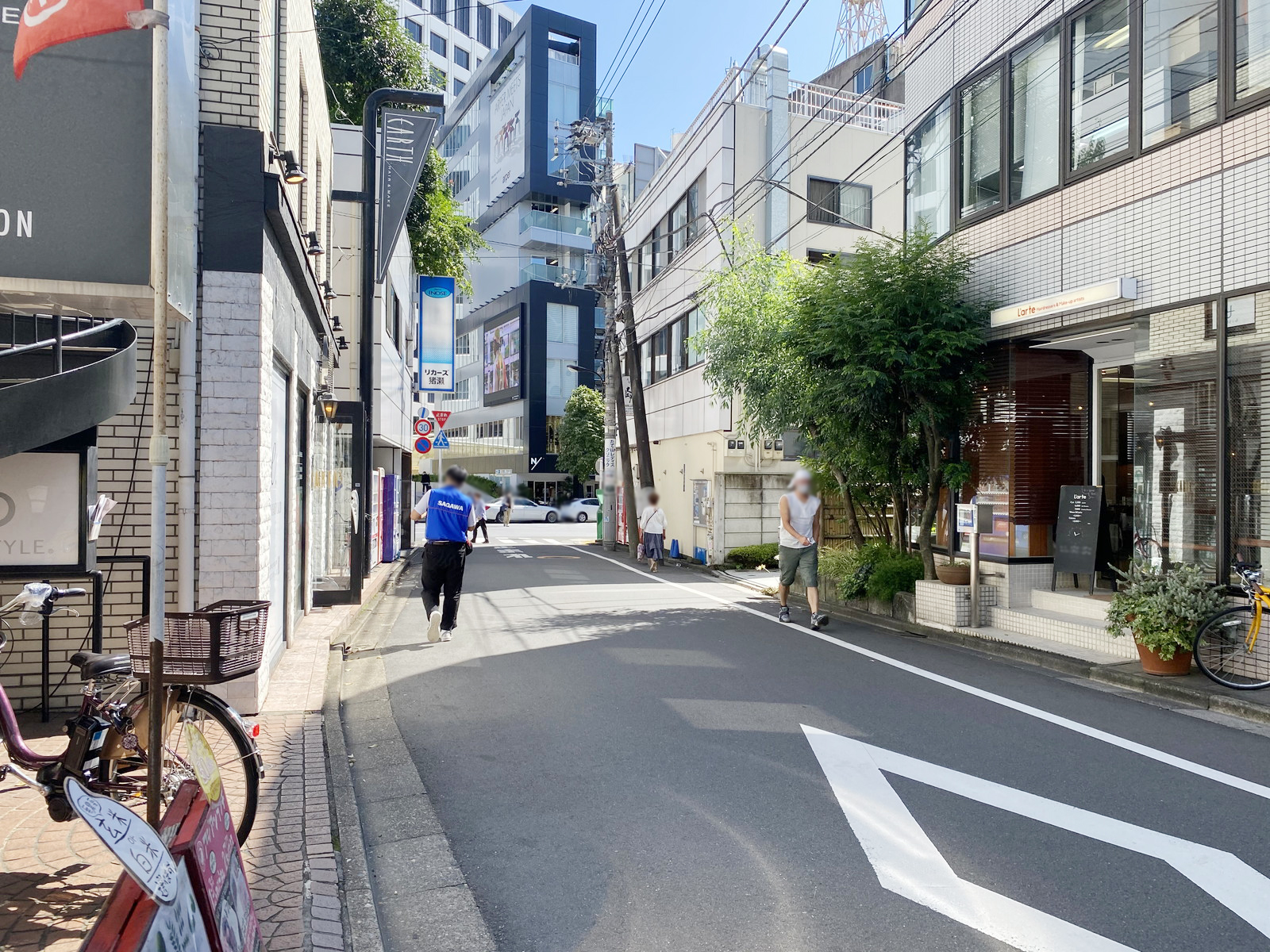 斉藤ビル前面の通り