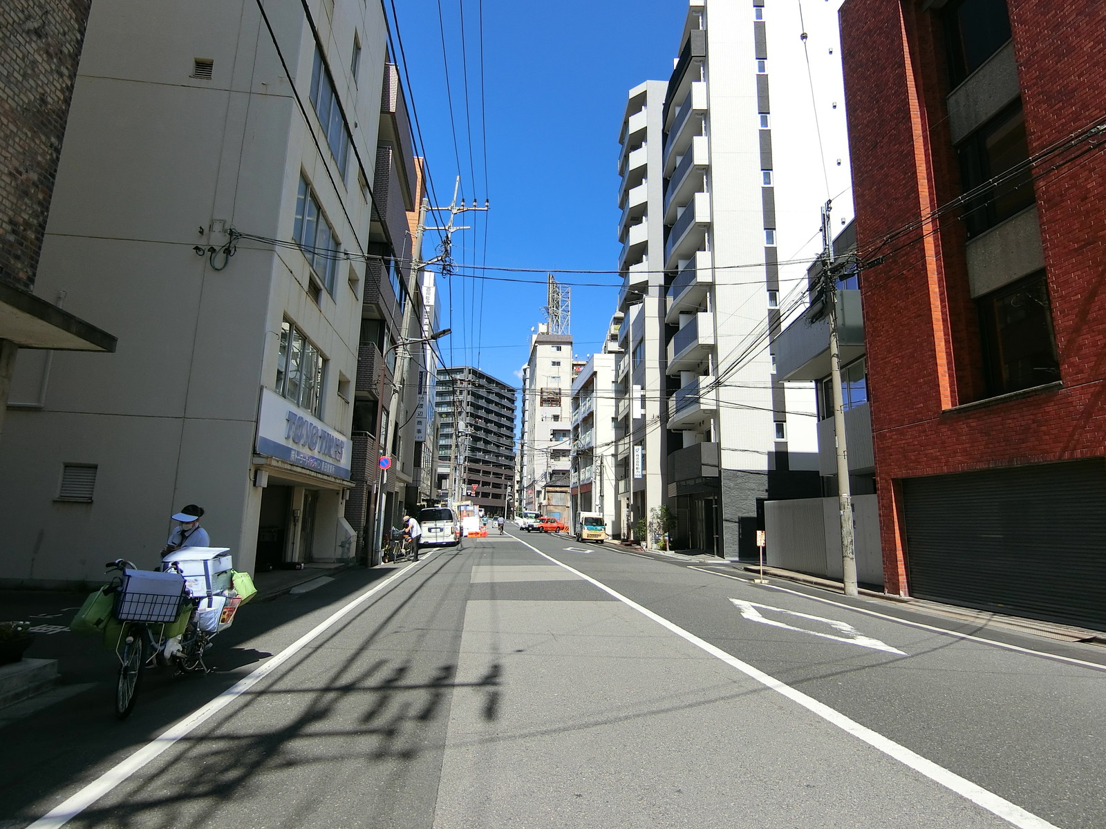 すみだビル前面の通り
