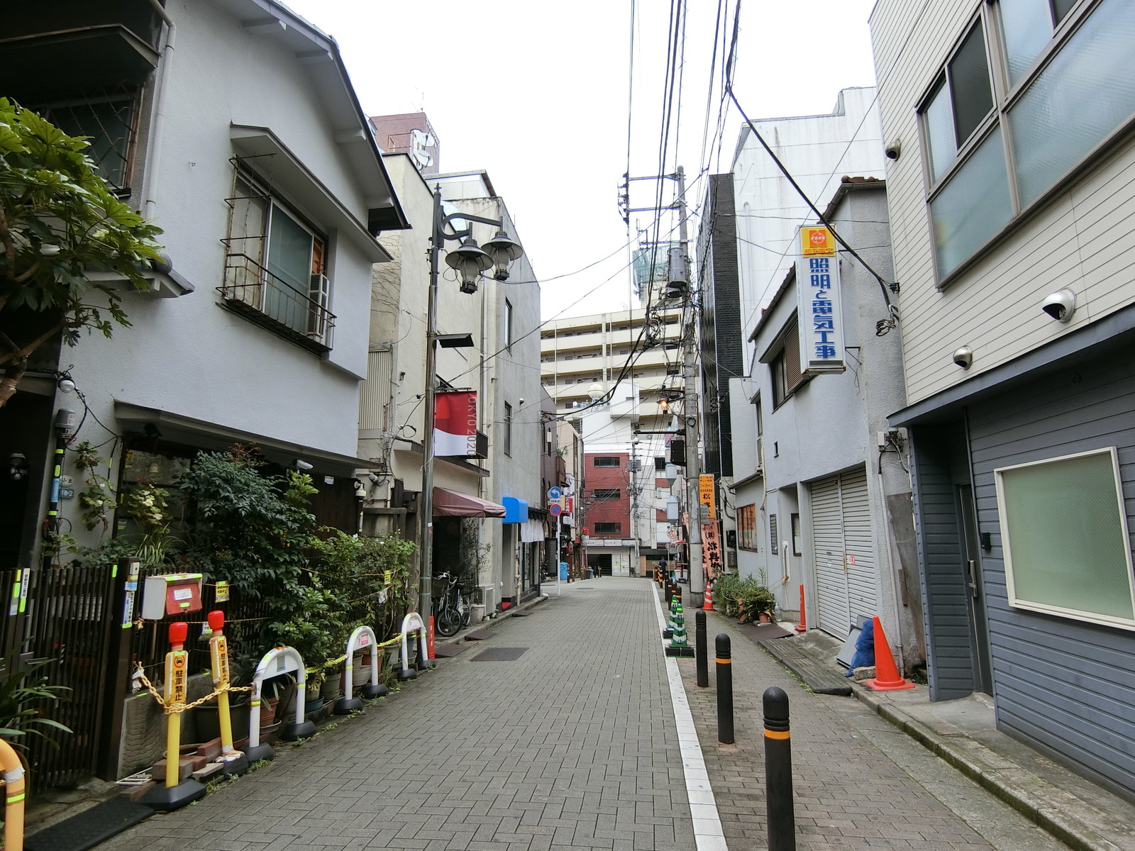 渋谷百軒店中店 前面の通り
