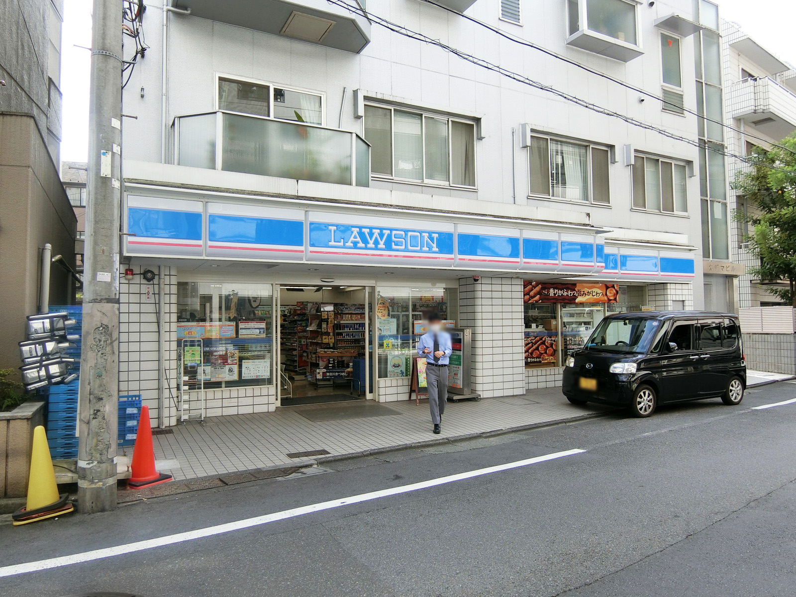 徒歩2分のローソン 渋谷鶯谷町店