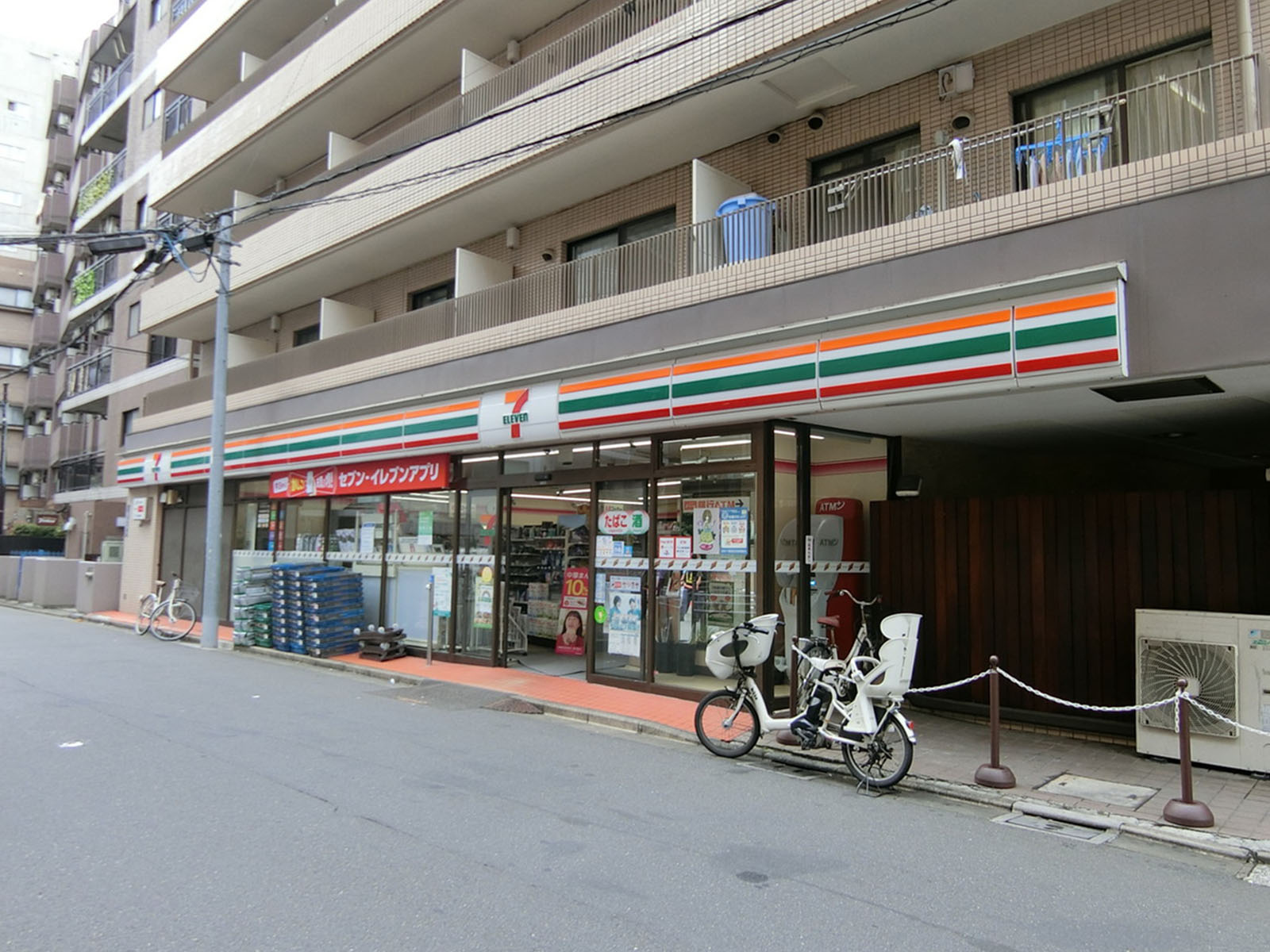 徒歩2分のセブンイレブン