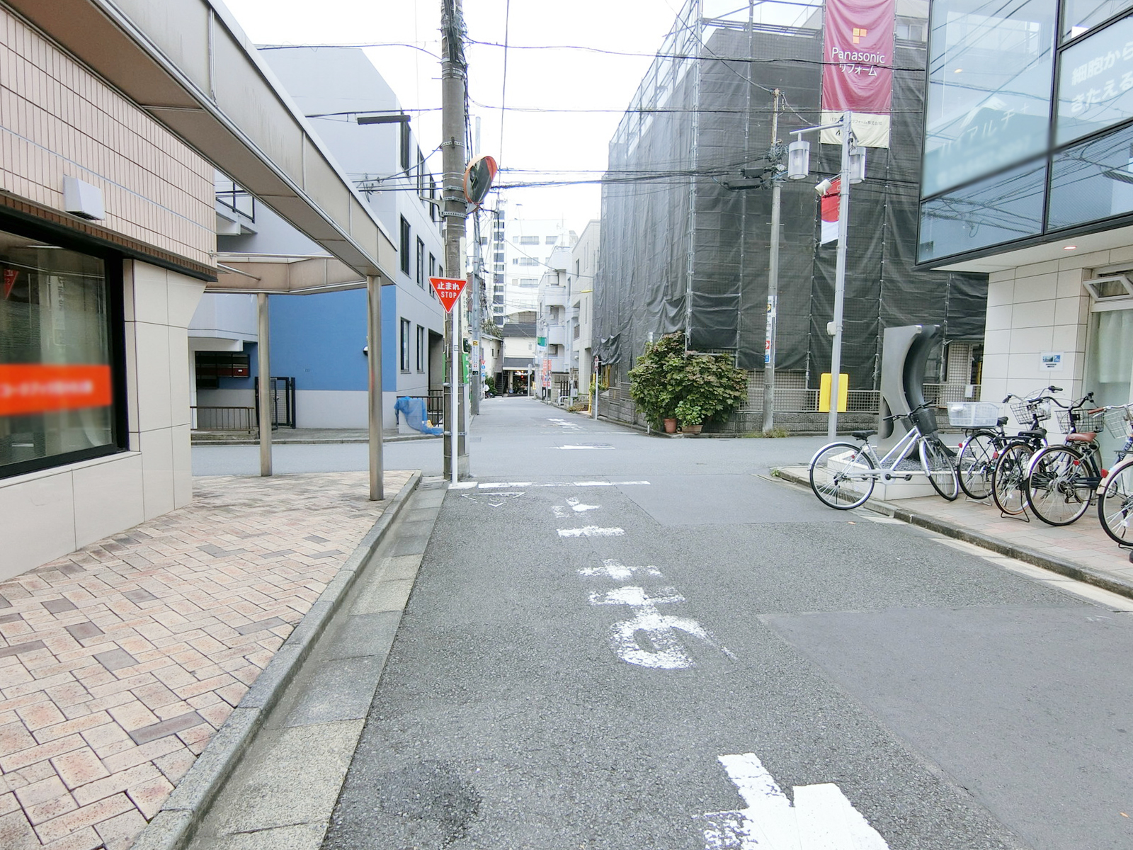 コリドール大川前面の通り