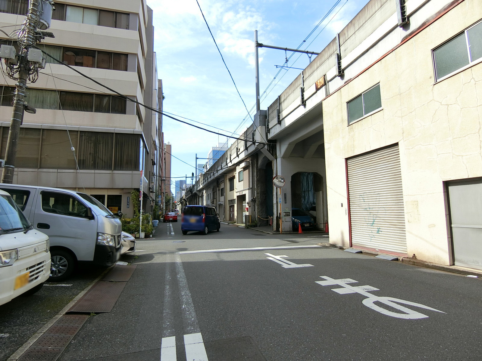 RKビル前面の通り