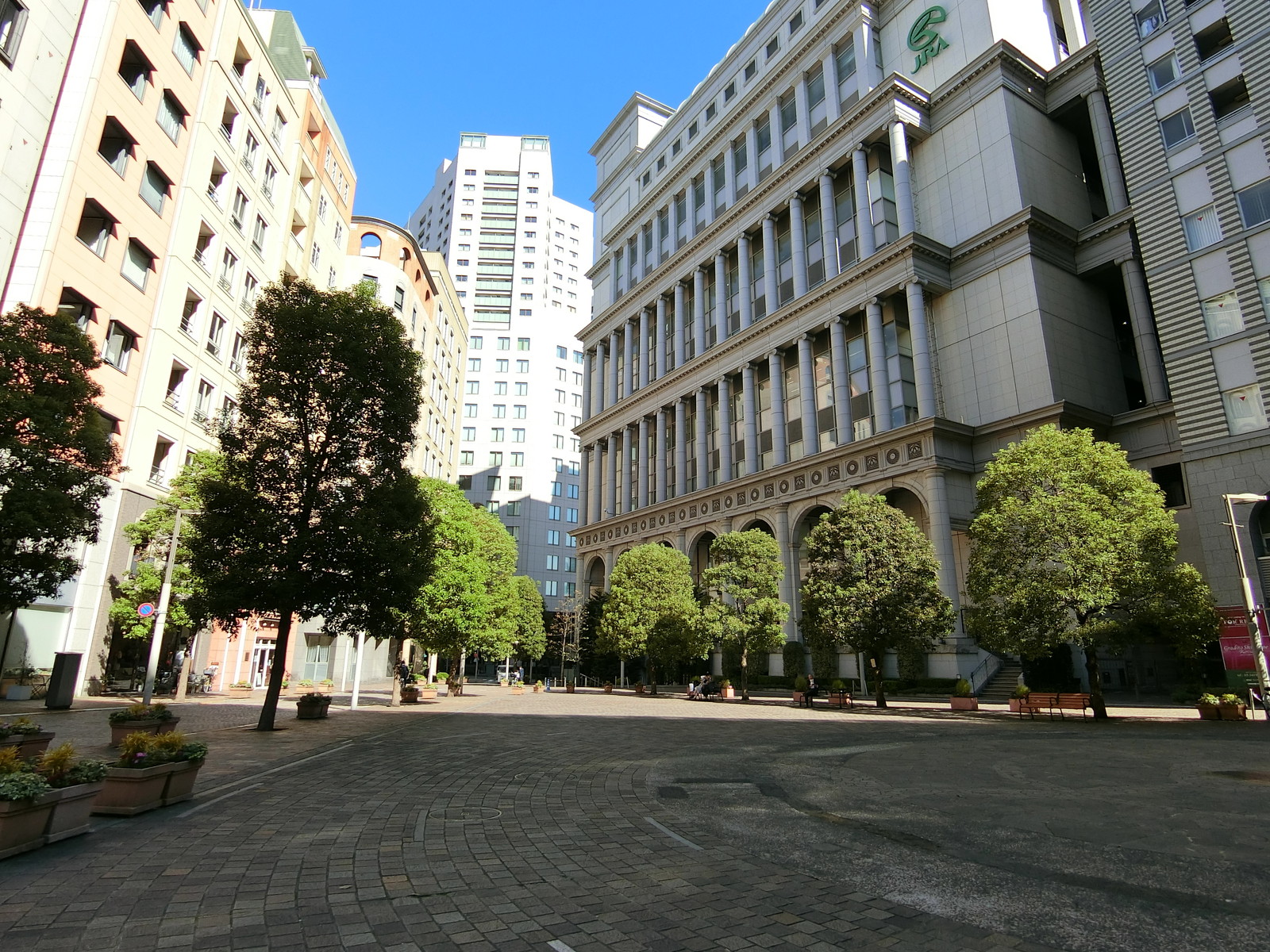 付近の汐留西公園