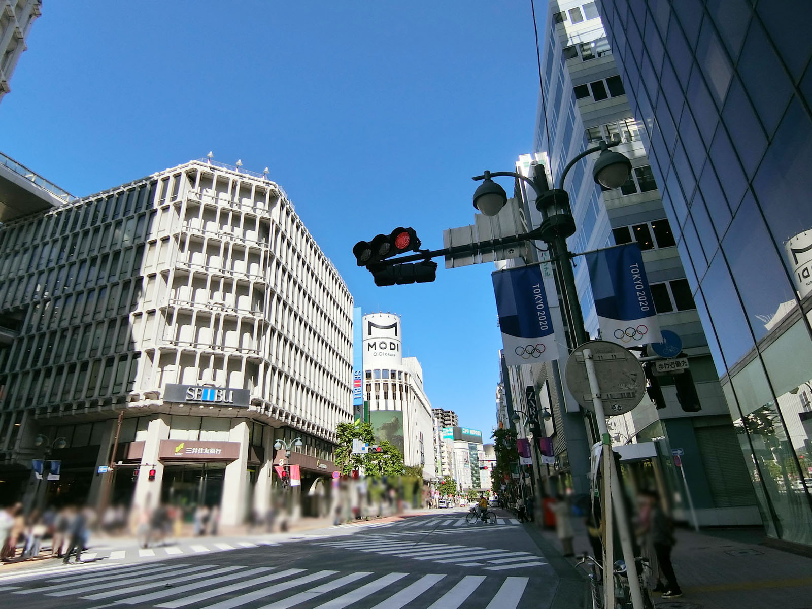 付近の神宮通り