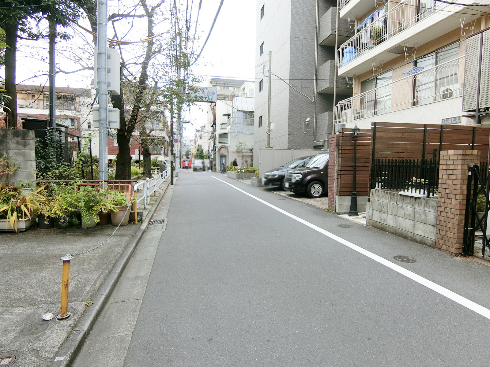 KSEビル前面の通り