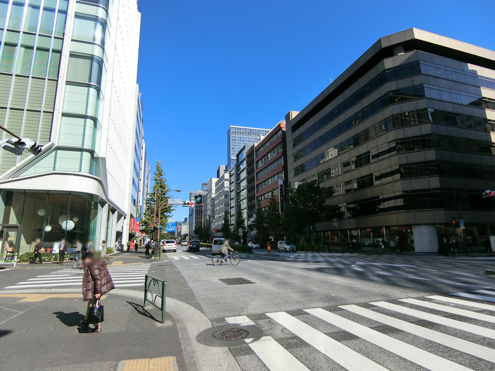 近くの日比谷通り