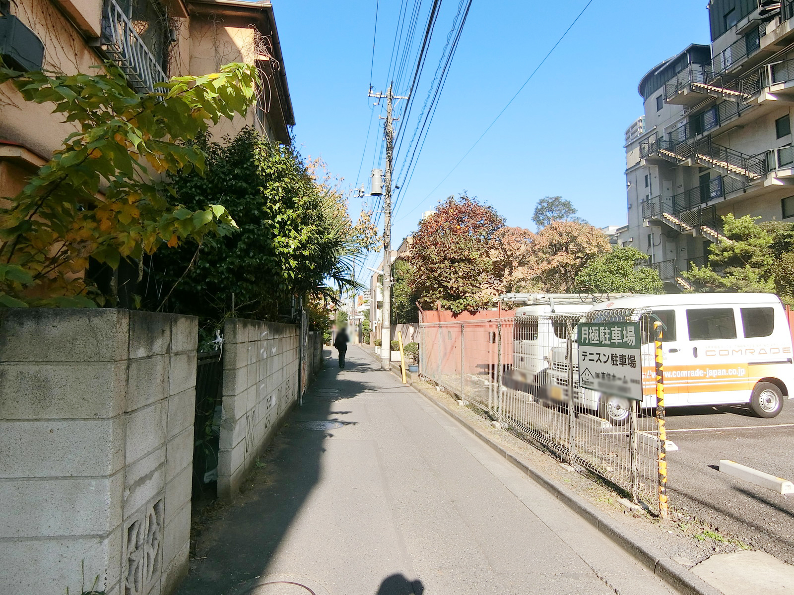 第7NKビル前面の通り