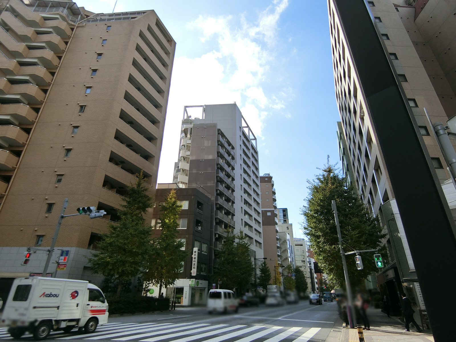 付近の鍛冶橋通り
