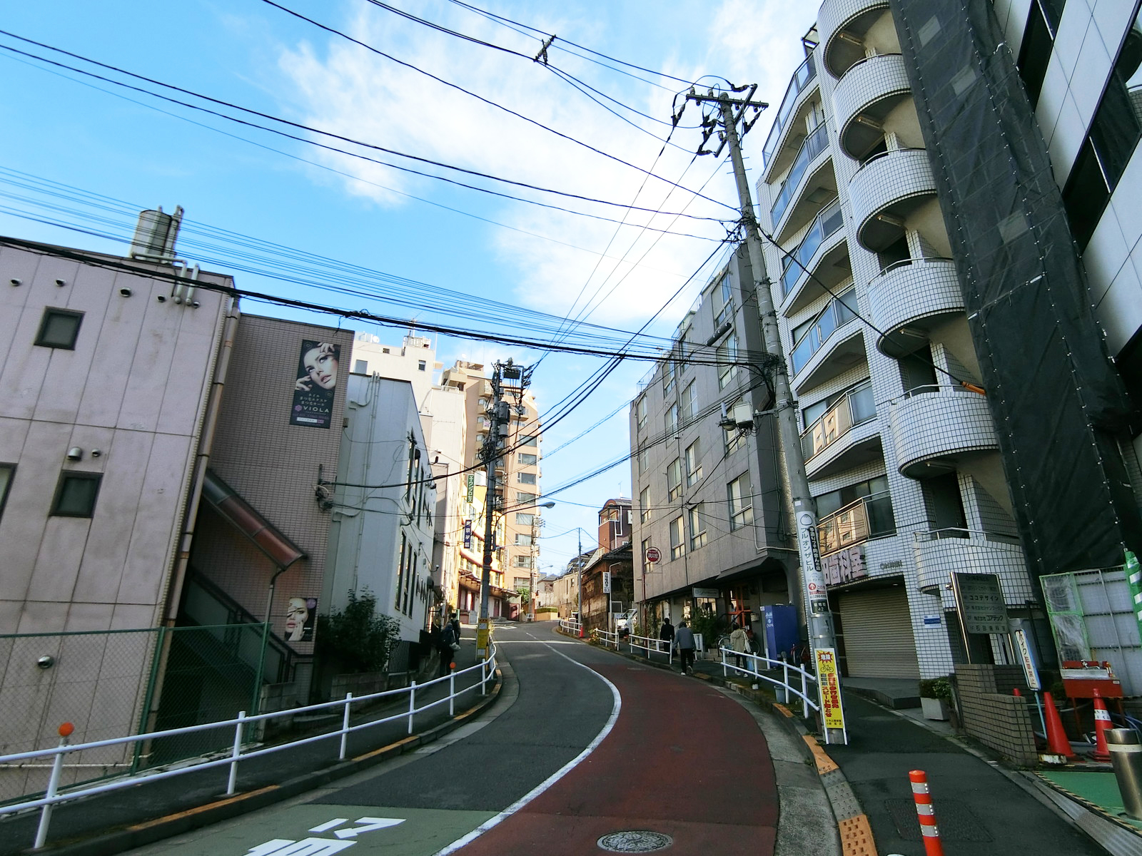 OH神楽坂ビル前面の通り