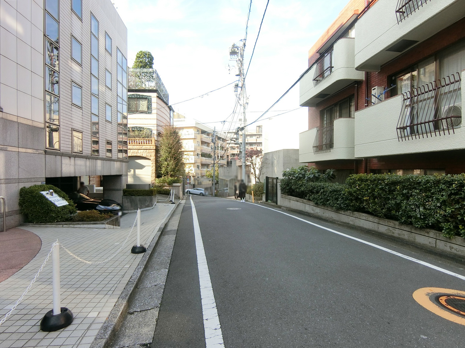 AERBIN AKASAKAビル前面の通り
