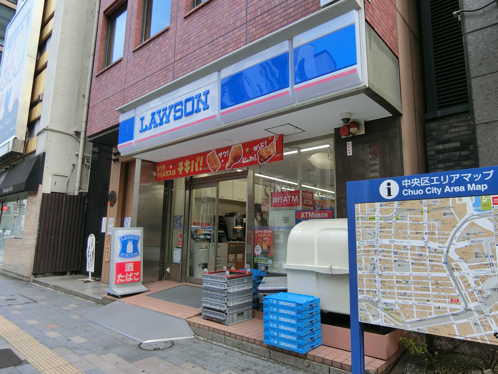 徒歩2分のローソン 銀座8丁目店