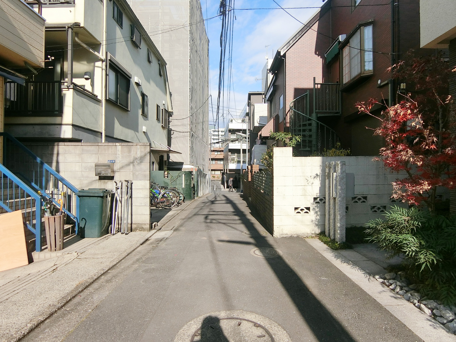 熊倉邸前面の通り
