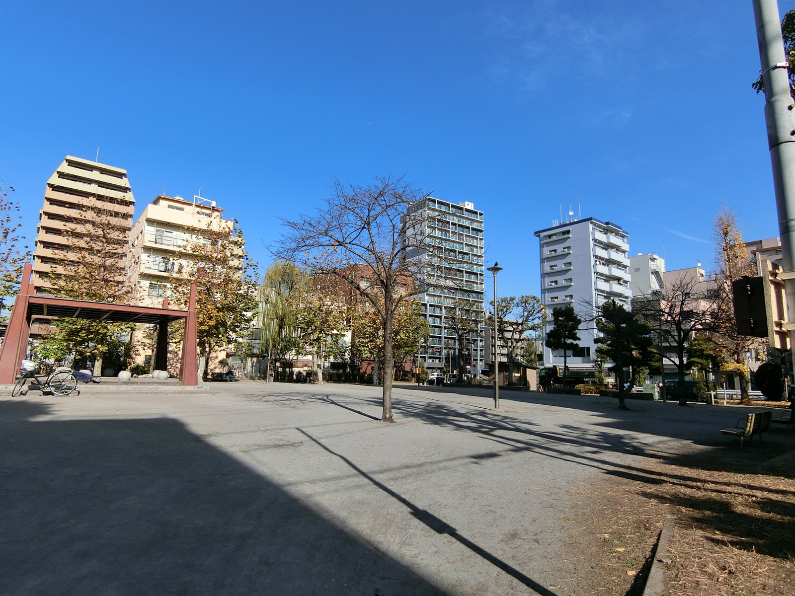 徒歩1分の亀戸東公園
