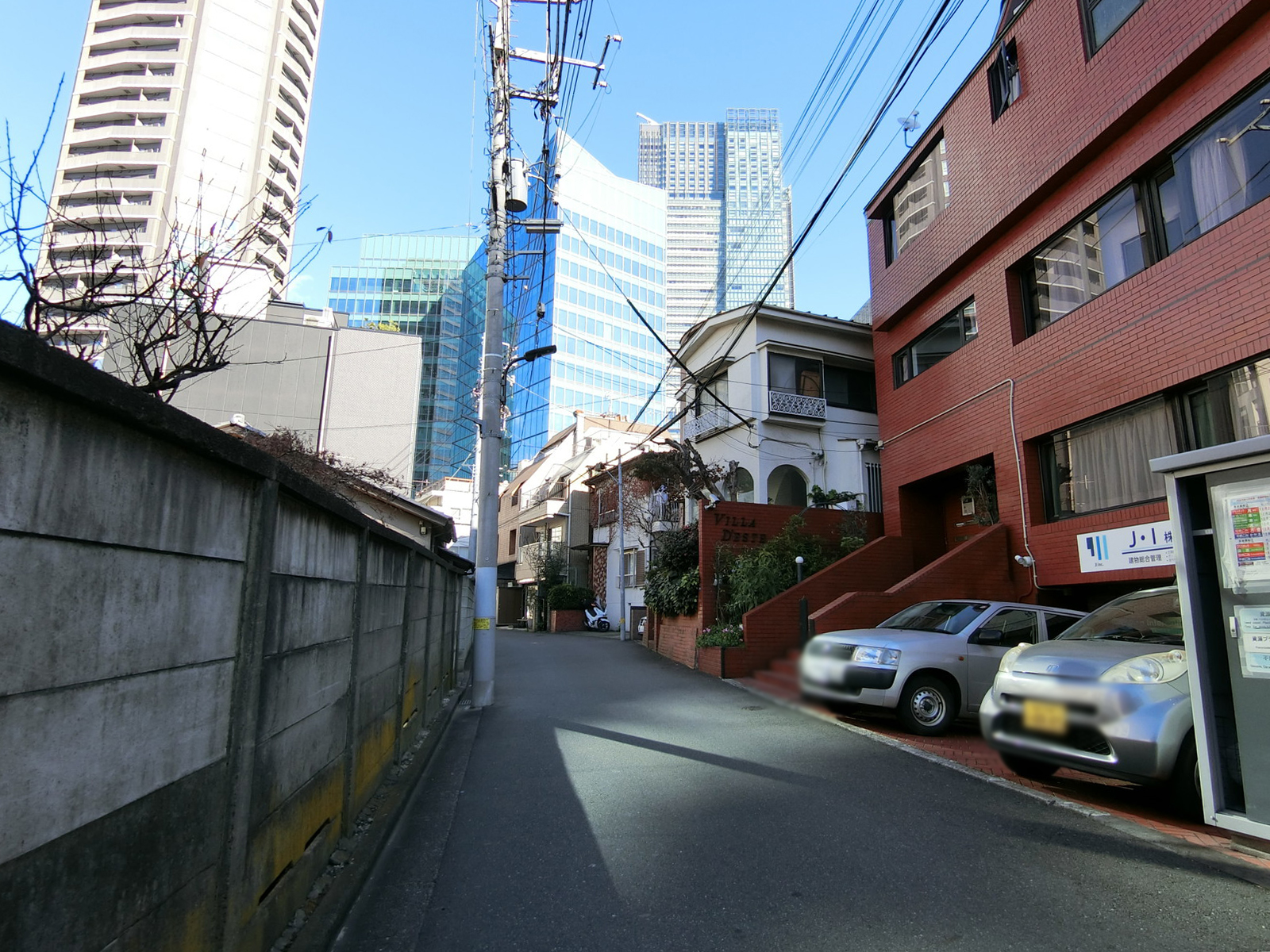 VILLA D'ESTE前面の通り