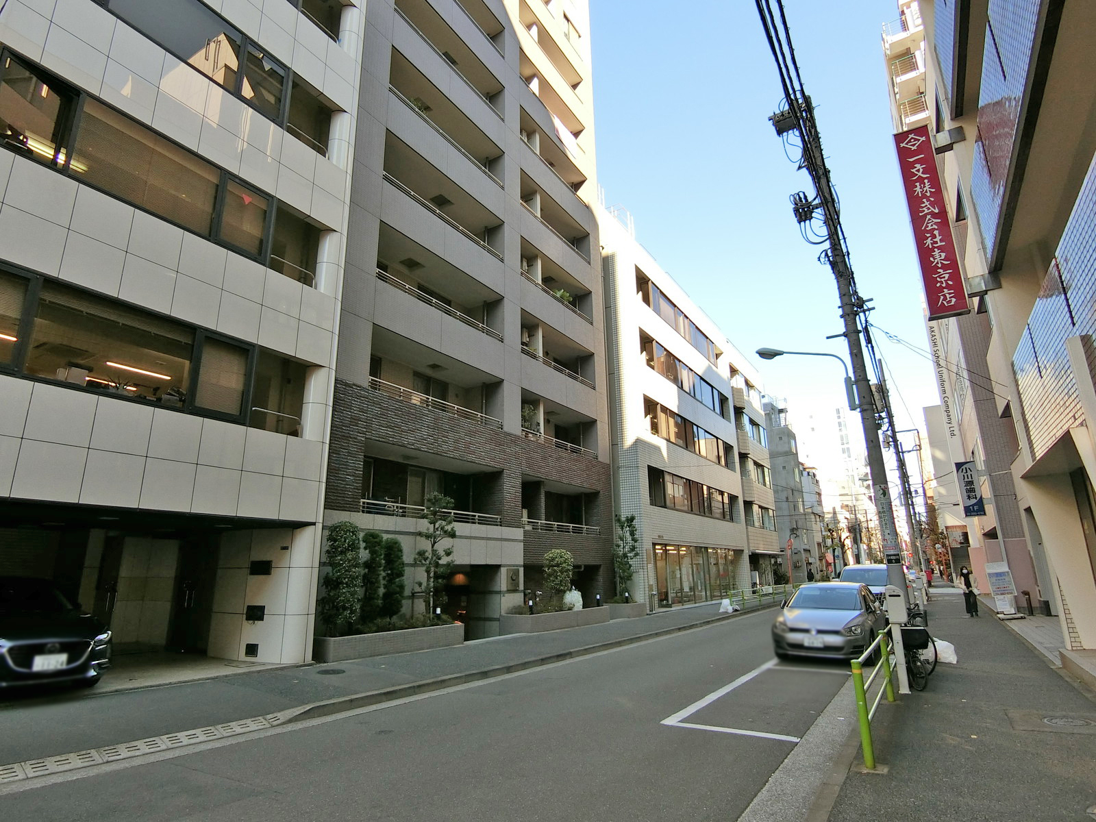 周辺は閑静なエリア