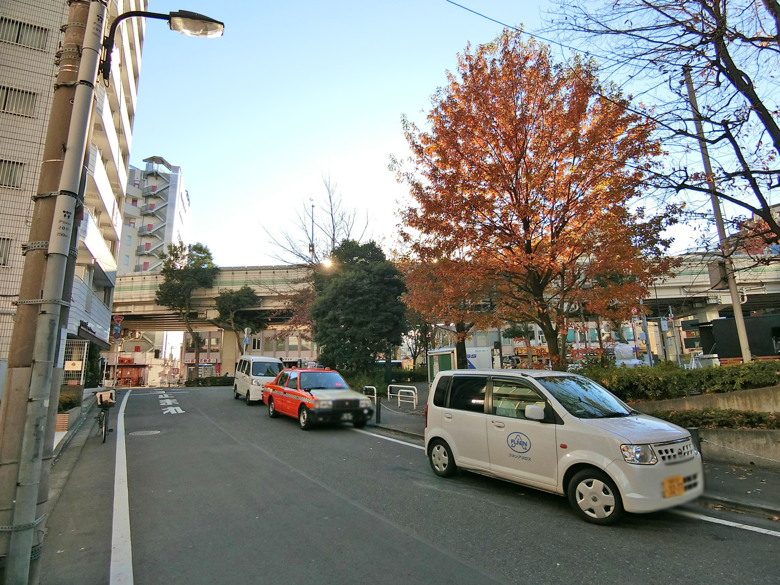 周辺は閑静なエリア