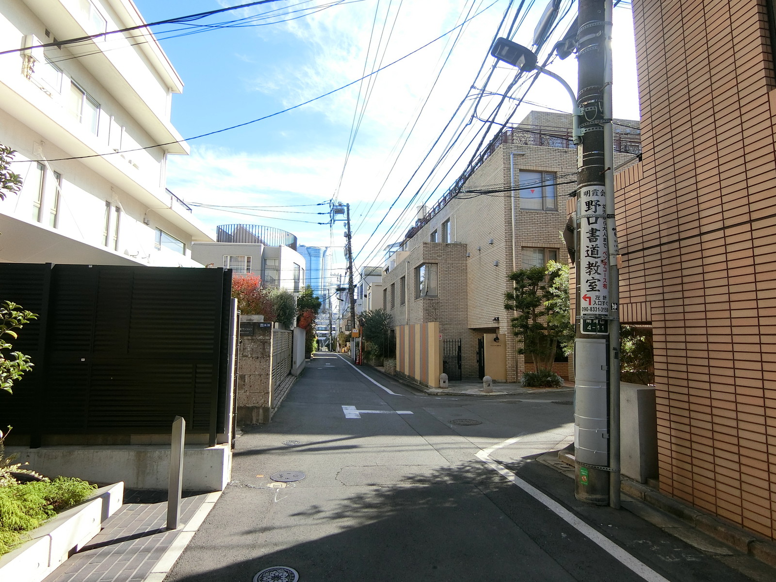 付近は住宅街の多いエリア
