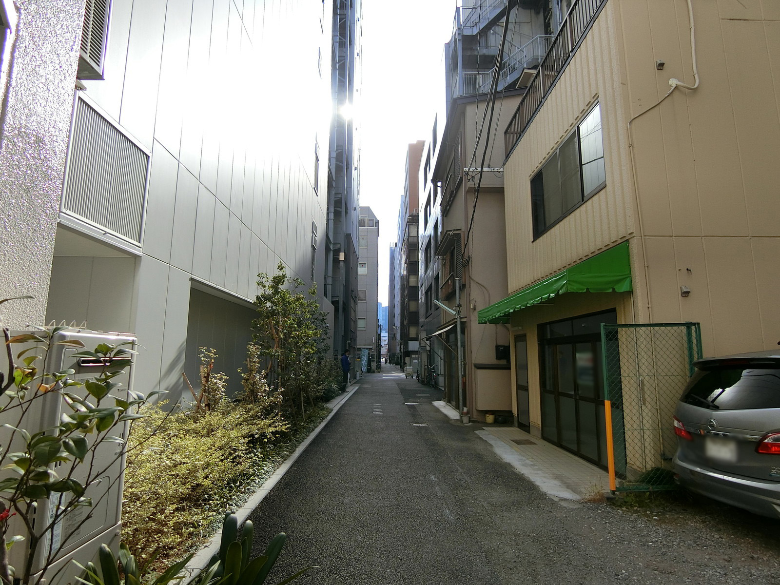 第二田中ビル前面の通り