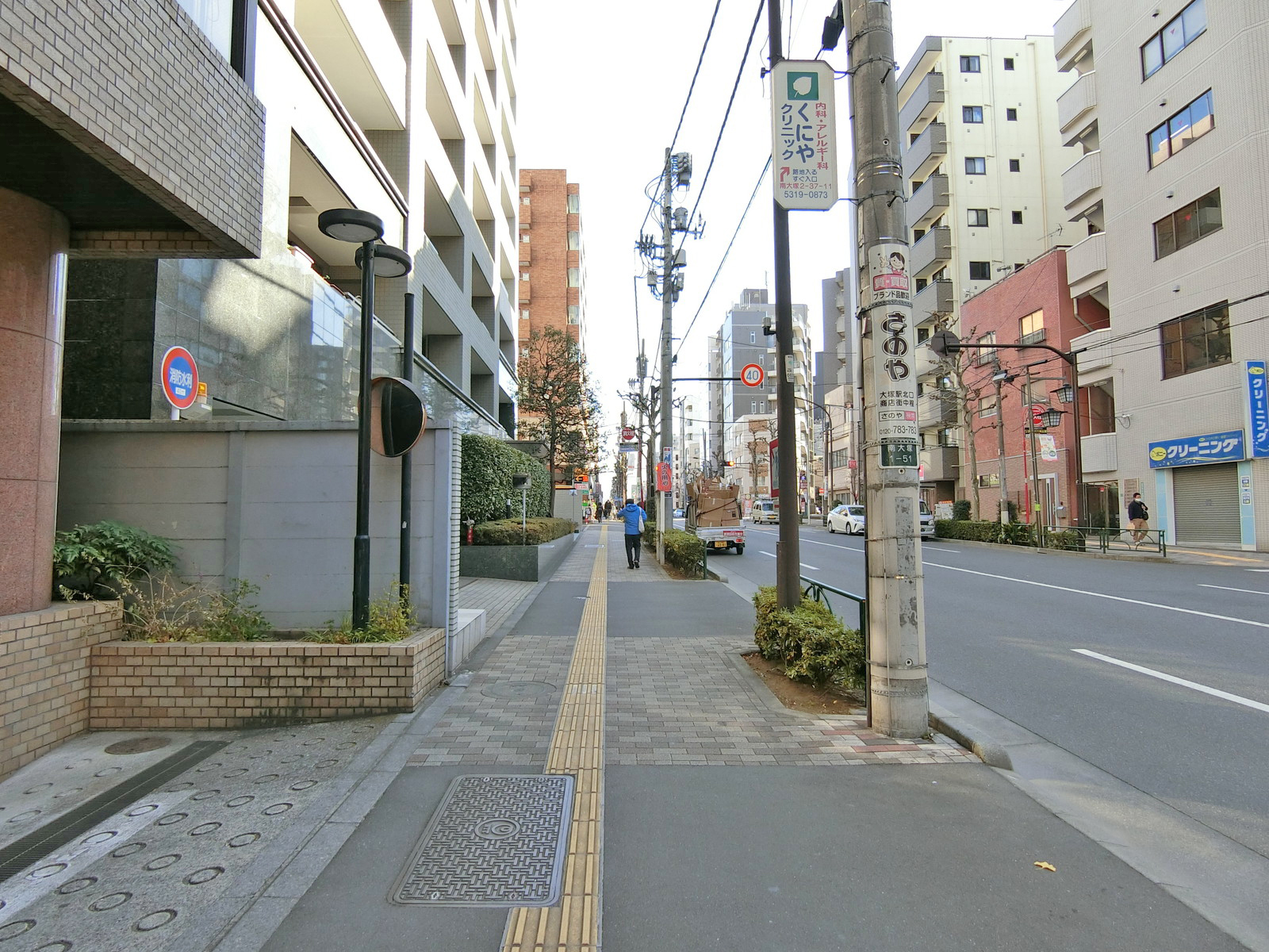 美咲大塚ビル前面の通り