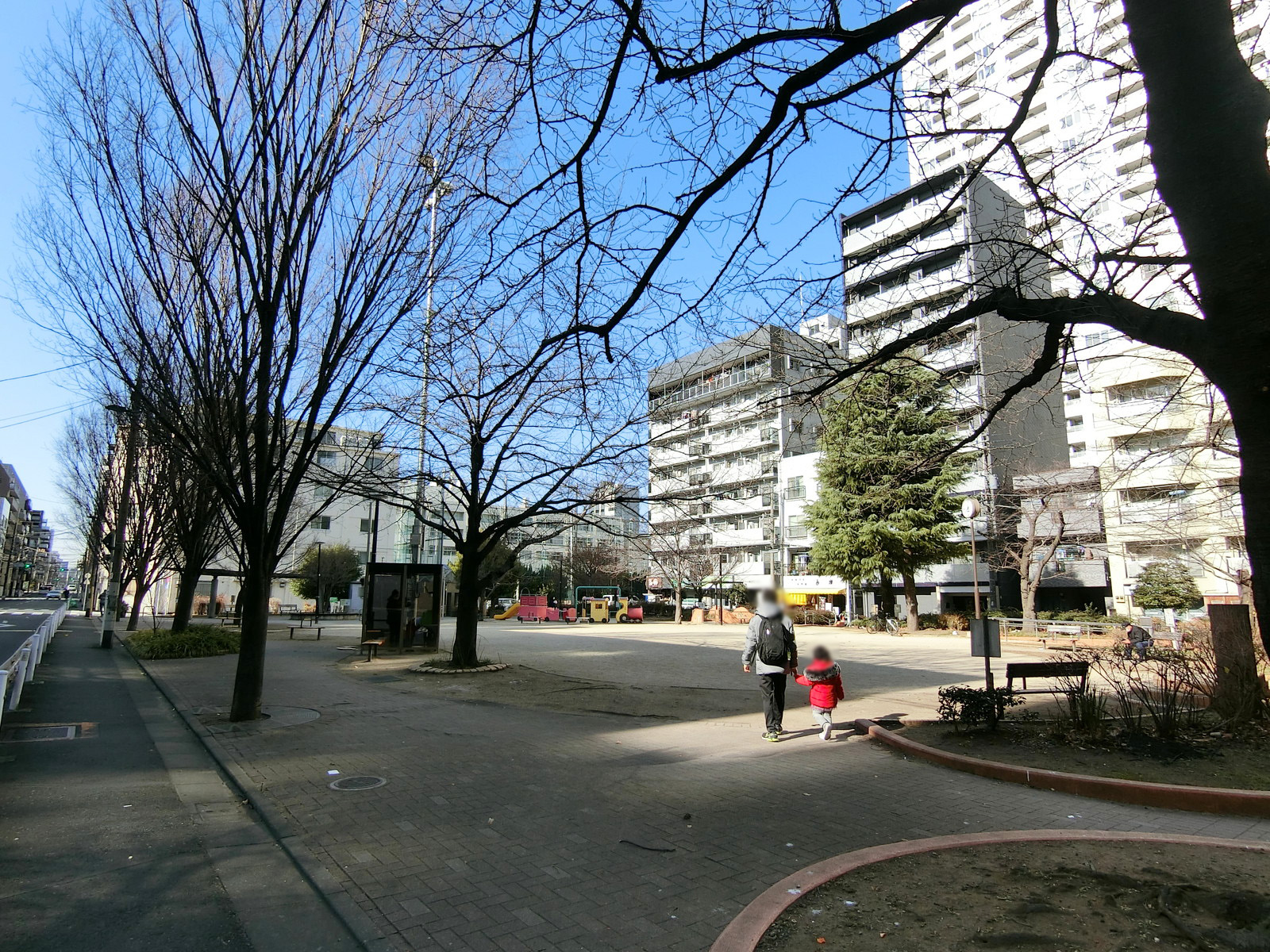 徒歩2分の江東橋公園