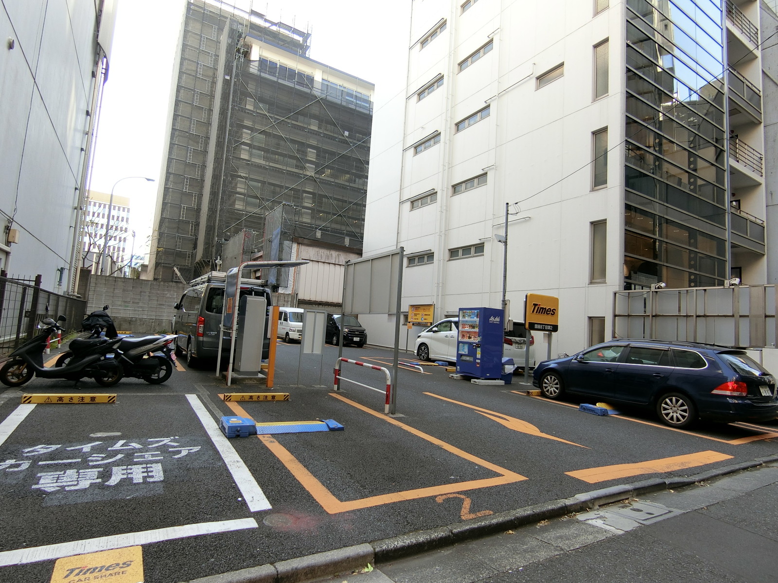 向かいのコインパーキング