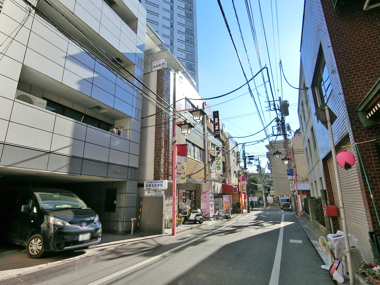 周辺は閑静なエリア