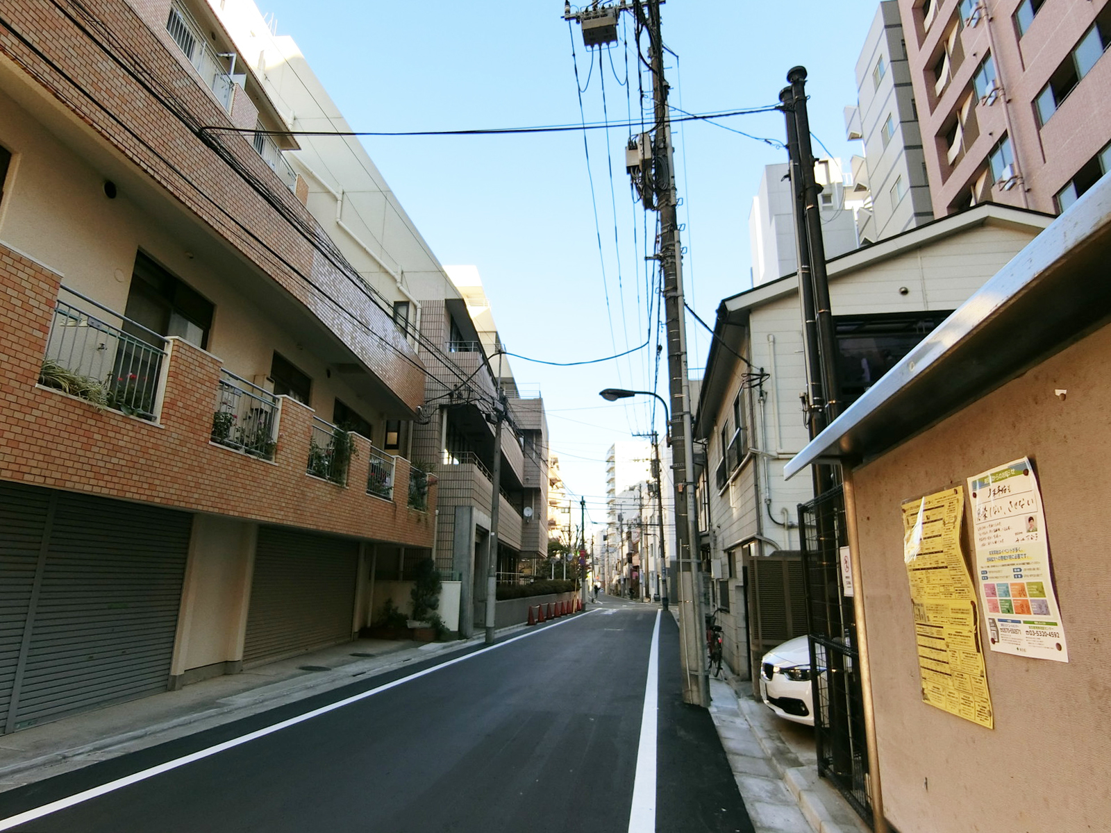 保坂ハイツ前面の通り