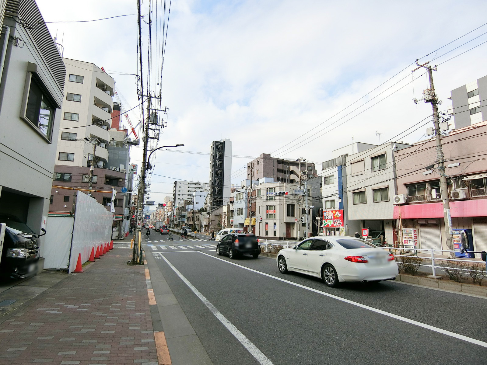 至近の新大橋通り