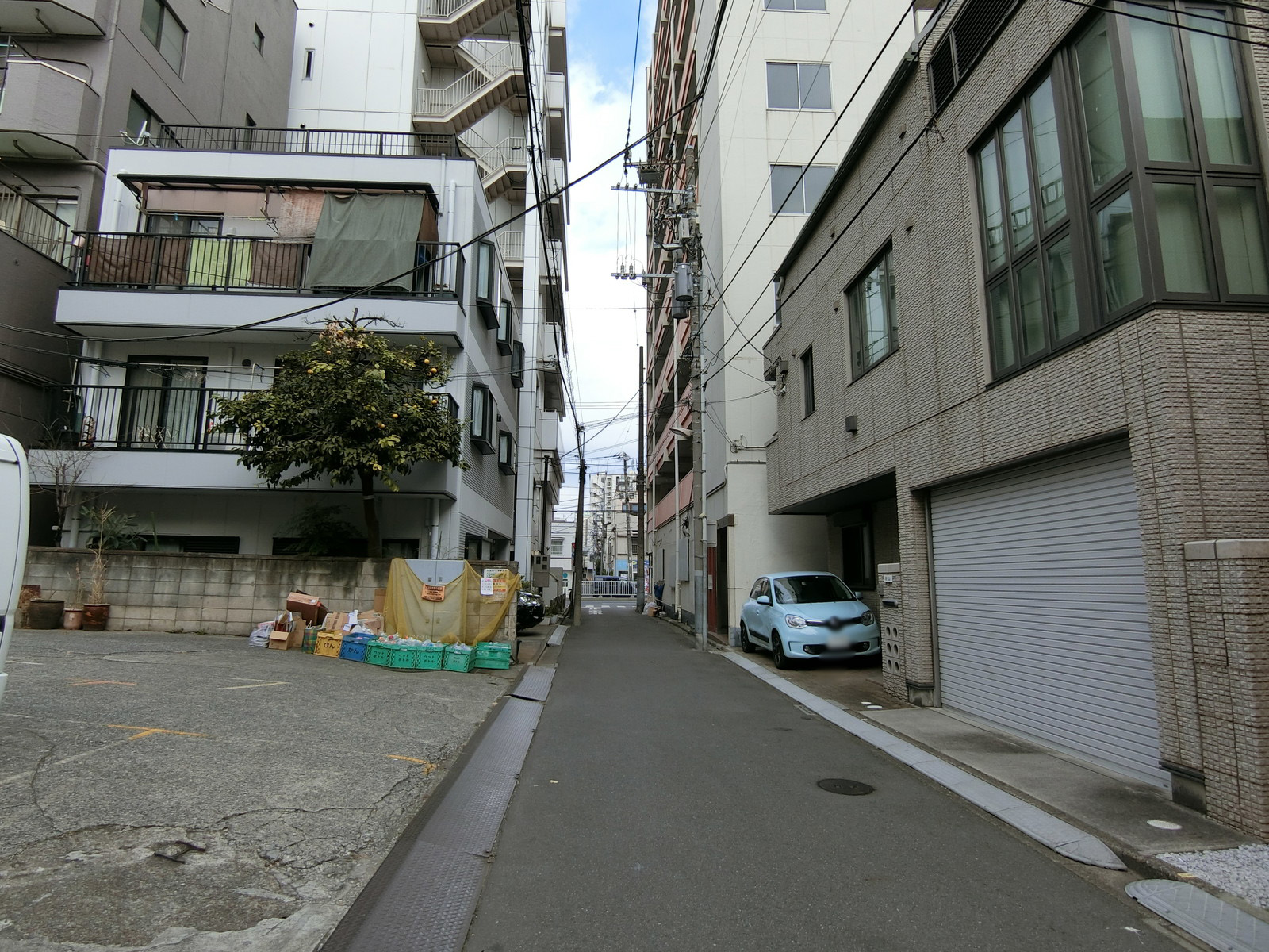 諸橋ビル前面の通り