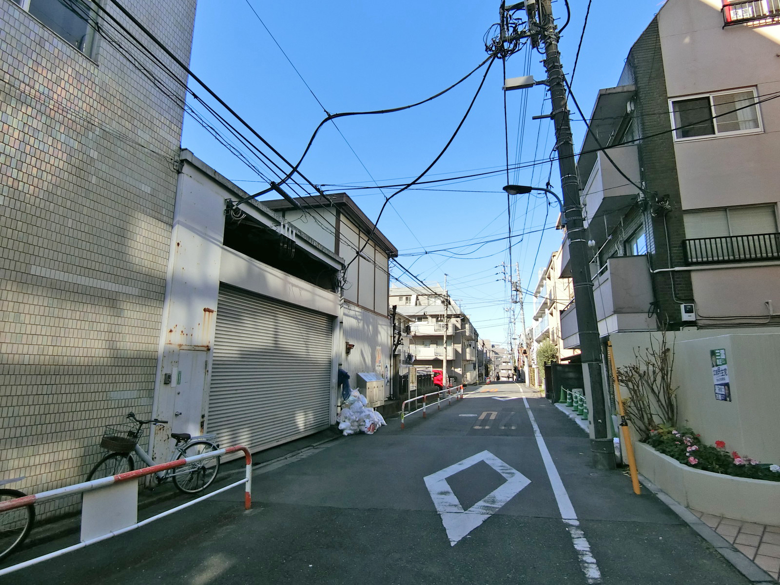 周辺は閑静なエリア