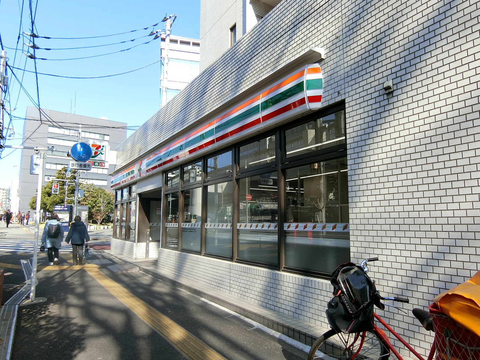 徒歩1分のセブンイレブン