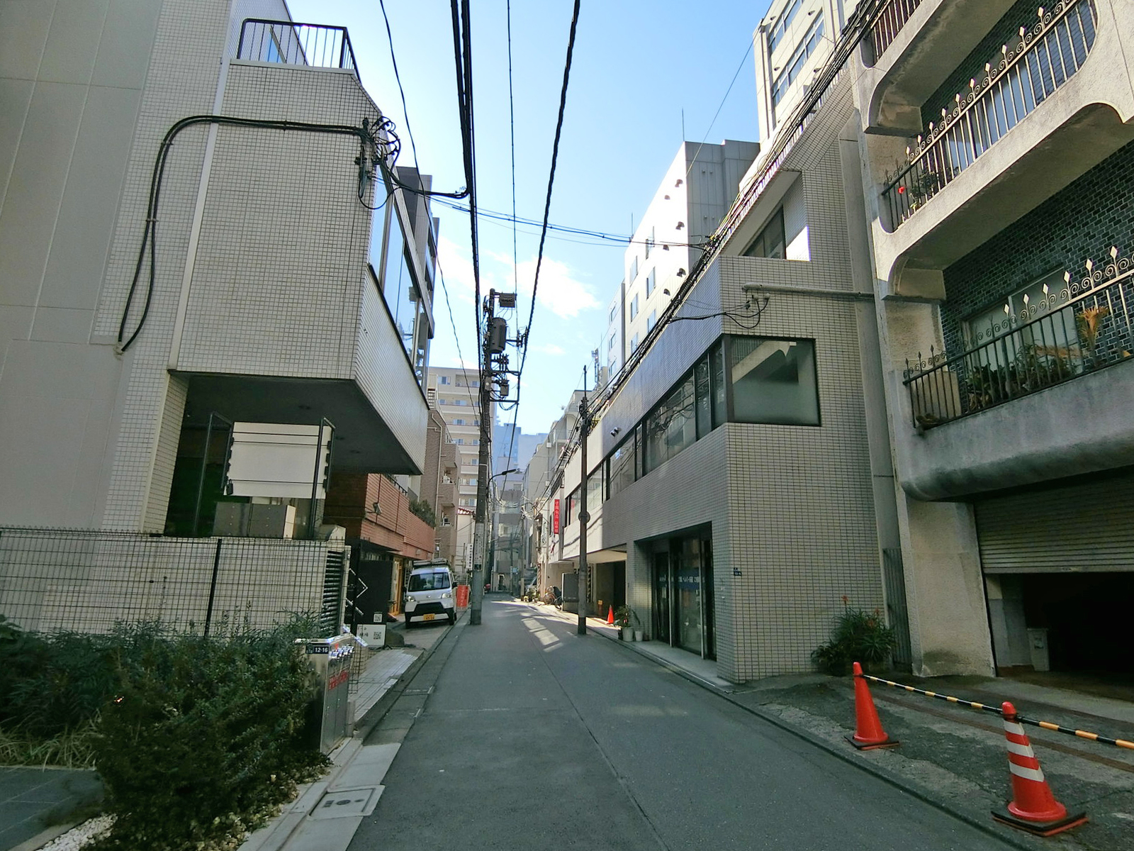 FD三田ビル前面の通り