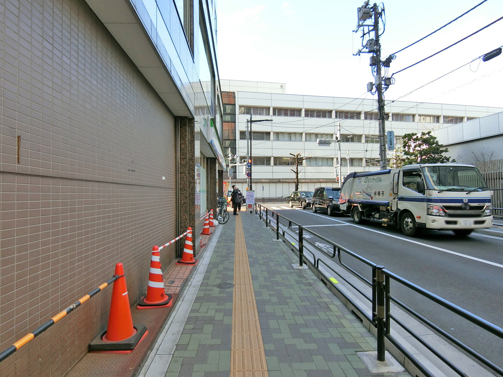 早稲田ビルヂング前面の通り