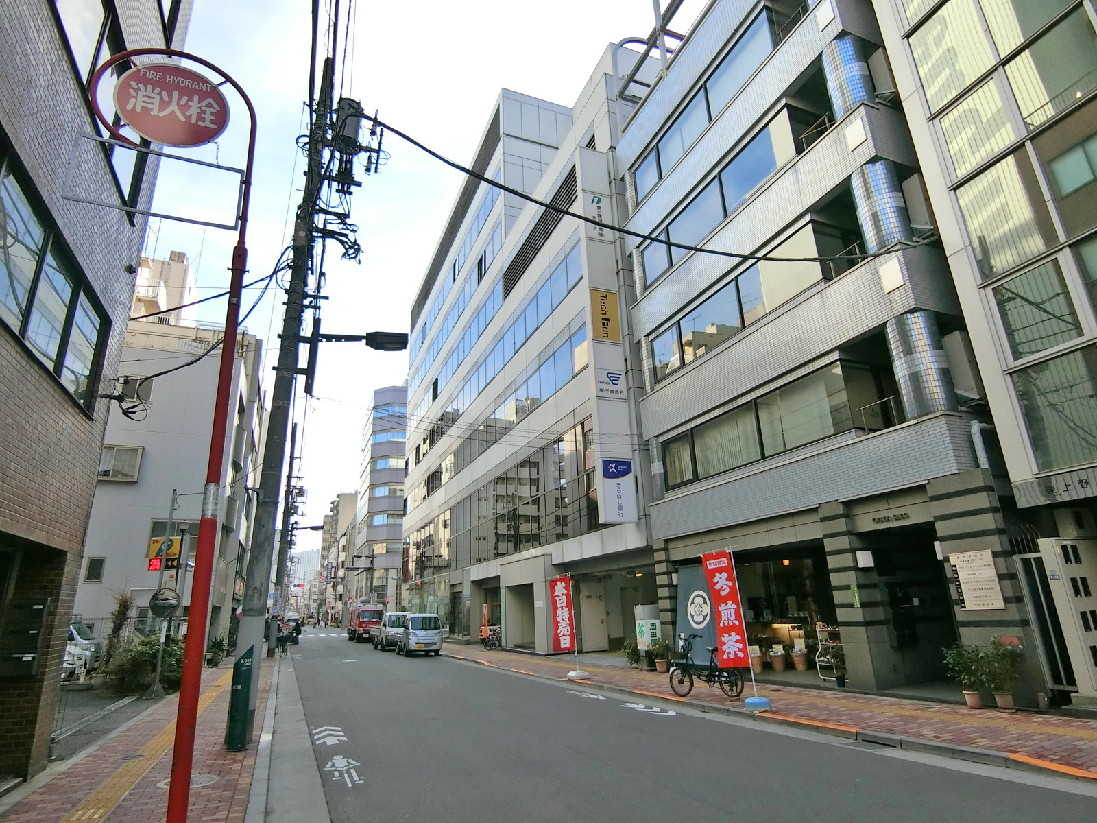 周辺は閑静なエリア