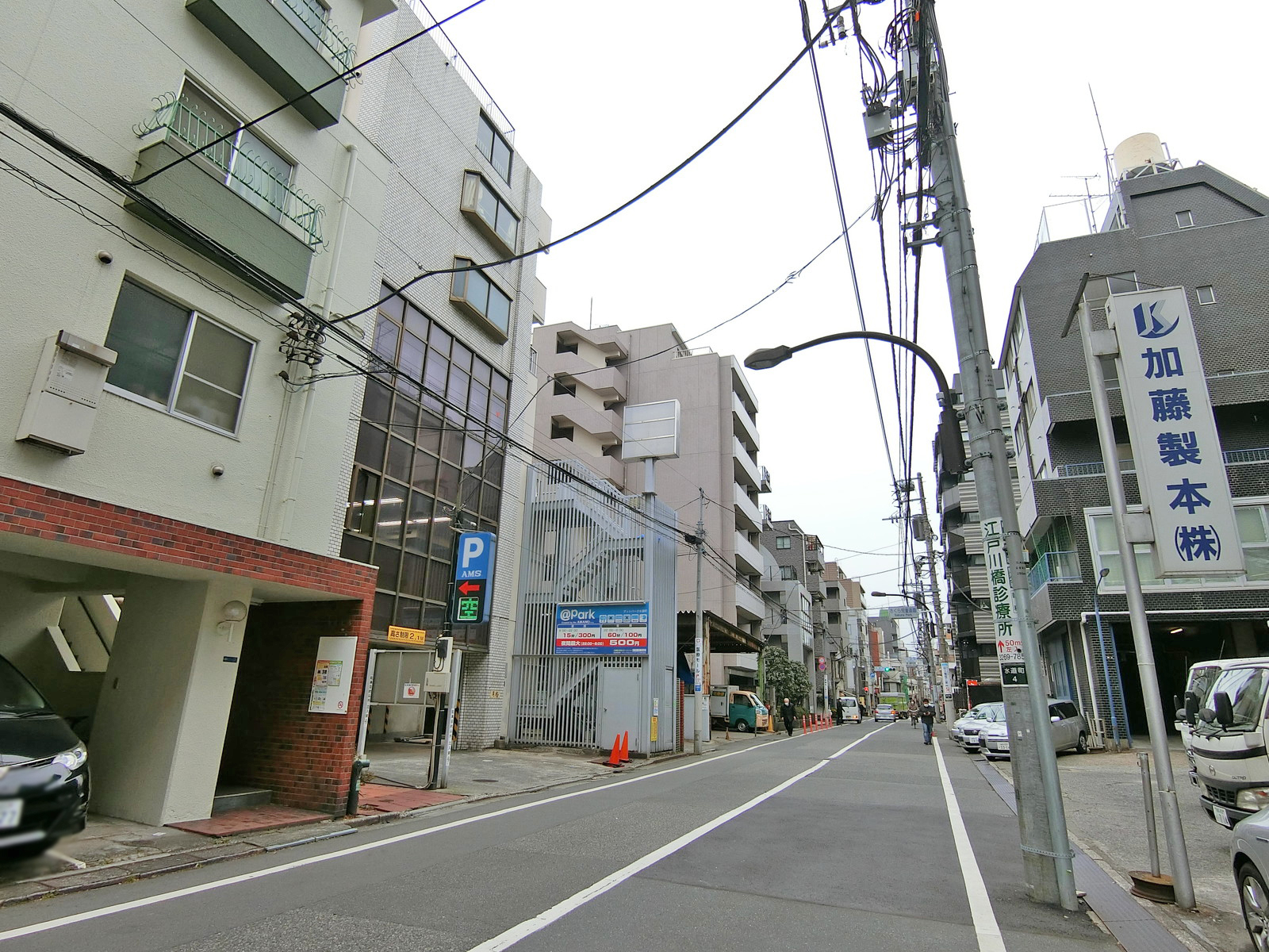 周辺は閑静なエリア