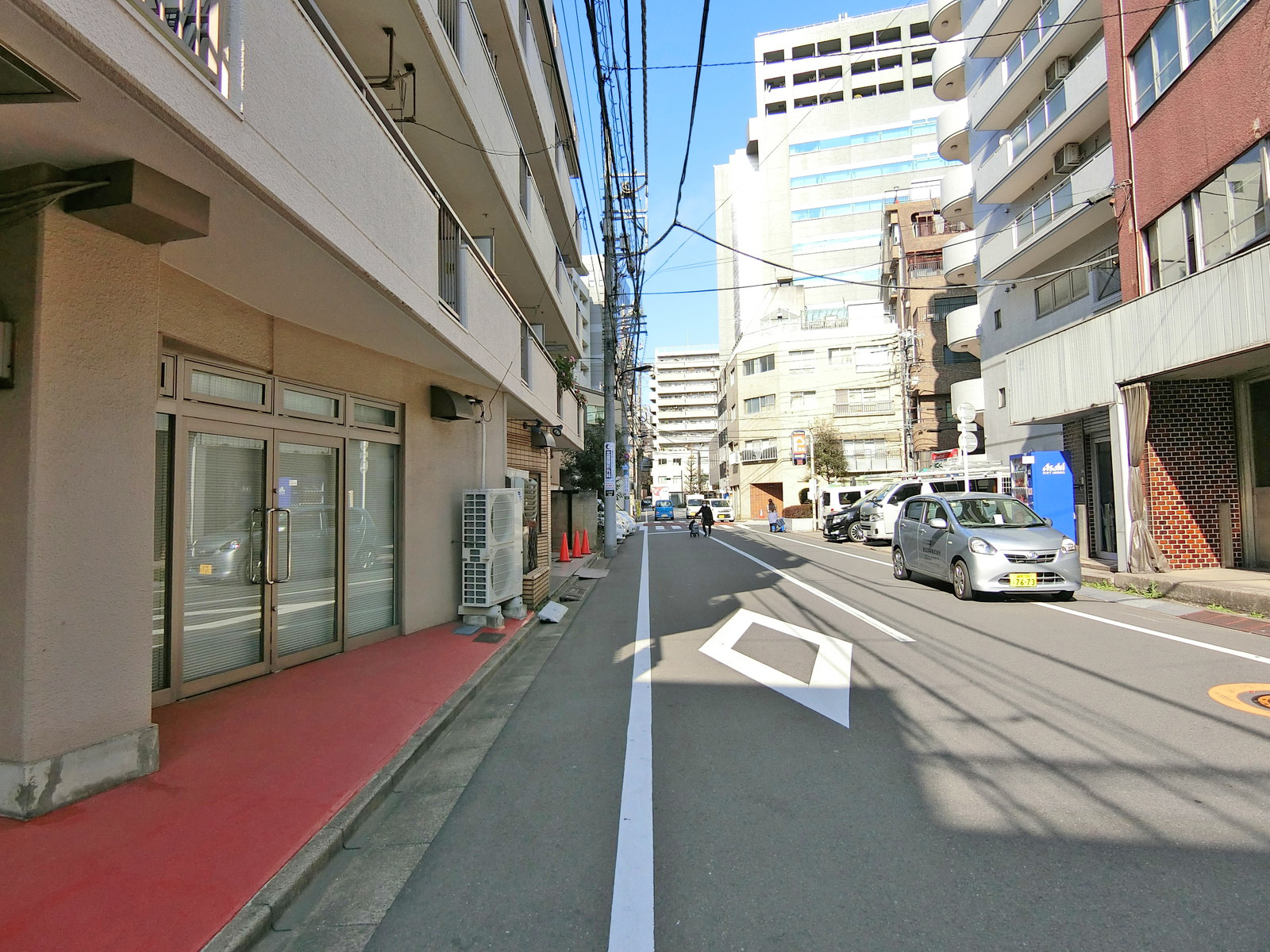 江戸川橋ダイヤハイツ前面の通り